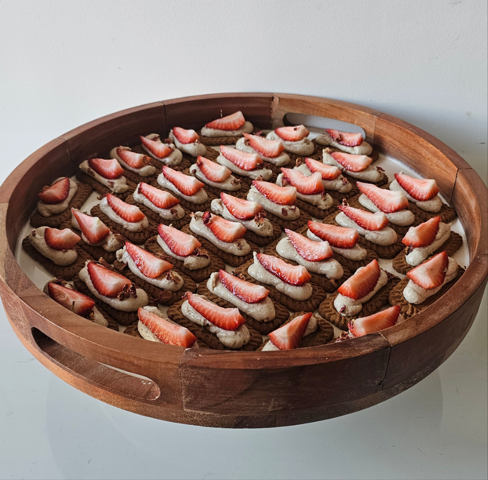 Strawberries & Creme Biscoff