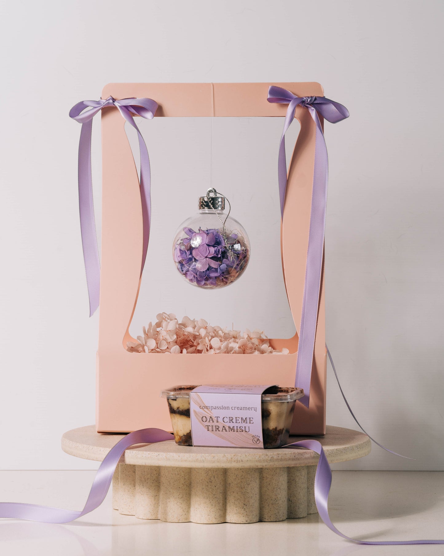Deluxe Floral Bauble and Tiramisu Bag