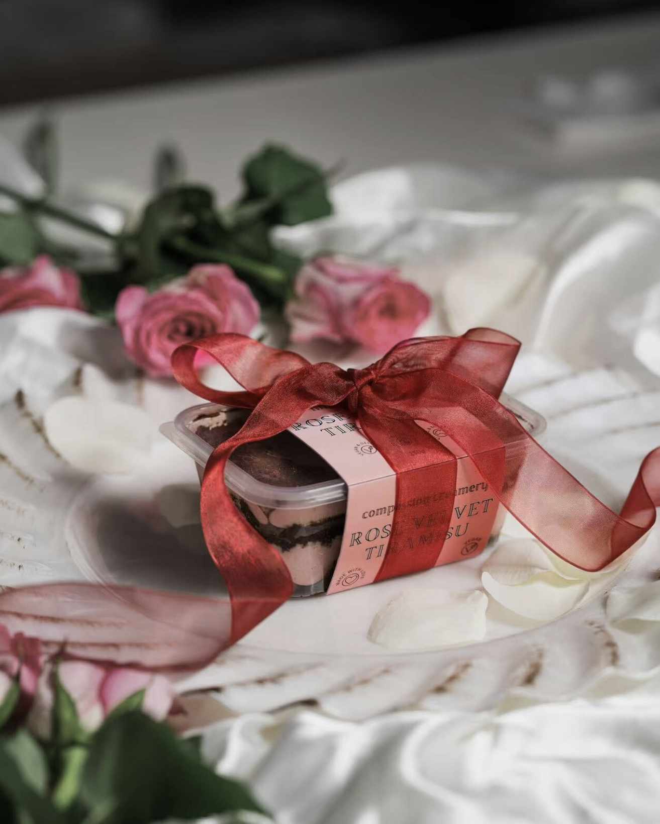 Limited Edition - Valentine's Rose Velvet Tiramisu